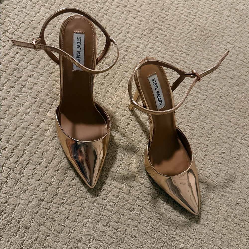 Steve Madden Rose Gold Heels Elegant and Stylish